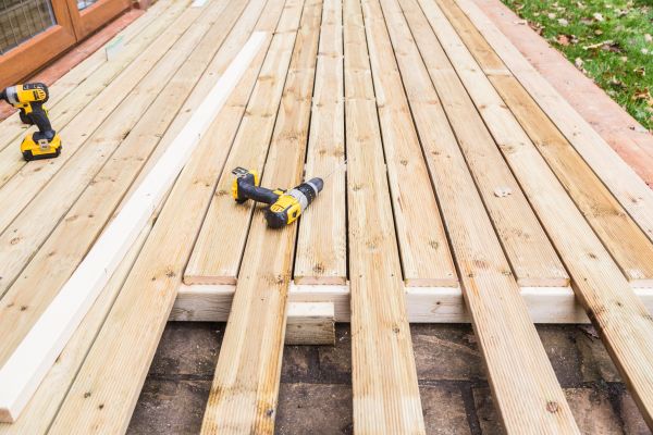 Cost of Damaged Deck Boards Repair in Shawnee