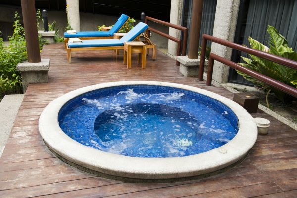 Cost of Hot Tub Deck Construction in Shawnee